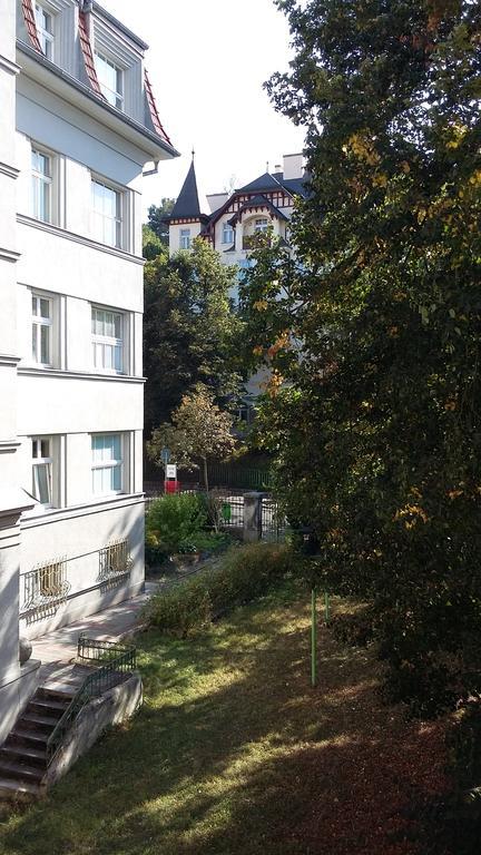 Apartment Krale Jiriho Karlovy Vary Kültér fotó